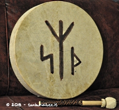 Celtico tamburo dipinto con rune